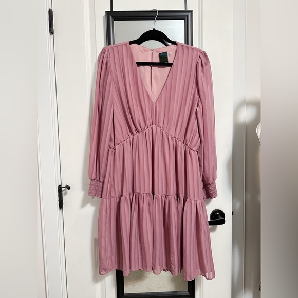 Flowy v-neck mini dress - Picture 1 of 1